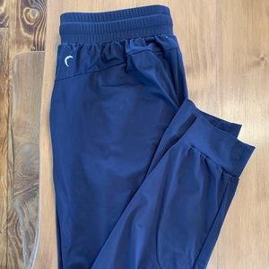 Navy peak joggers